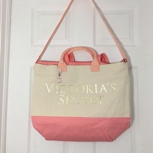 NWT Victoria’s Secret Insulated Tote